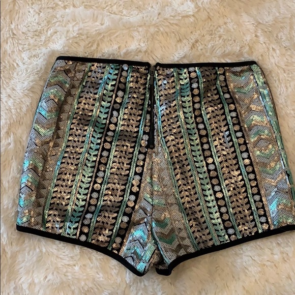 Sequin shorts - Picture 4 of 5